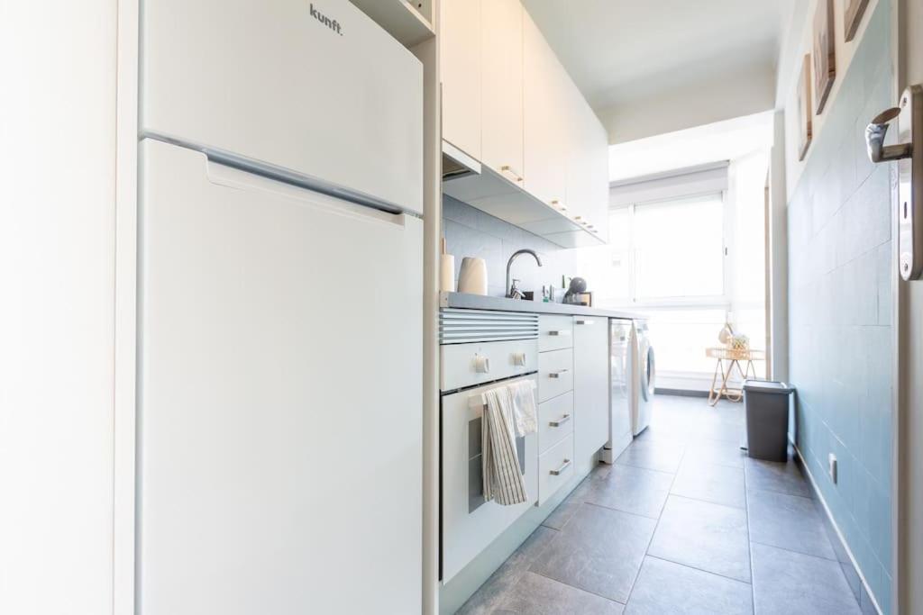 Beachome4U4 / Carcavelos Beach 파레드 외부 사진
